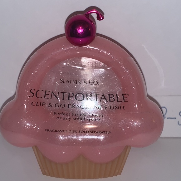 Cupcake Scentportable Bath & Body Works - Picture 3 of 9